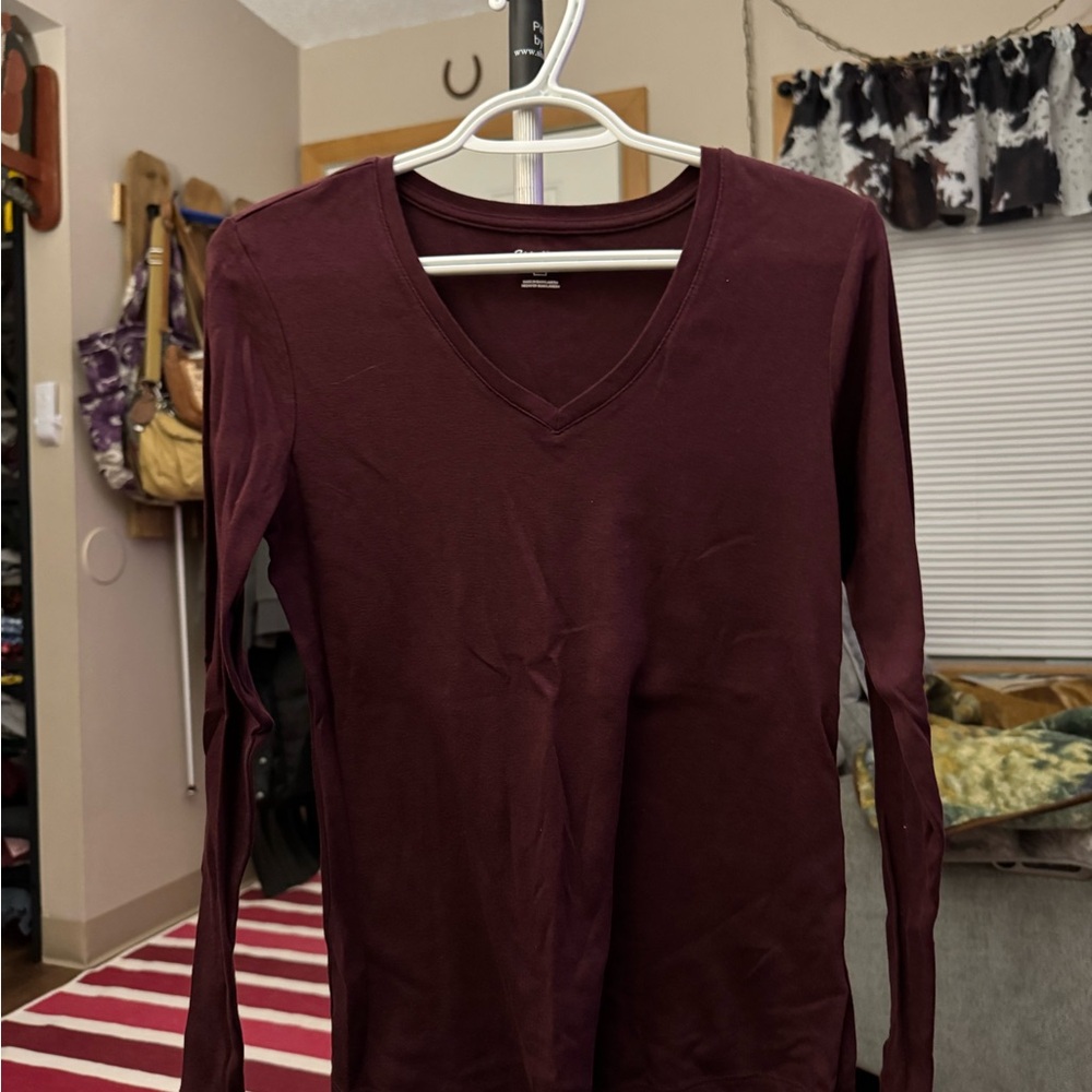 Eddie Bauer Maroon V-Neck Long Sleeve Top